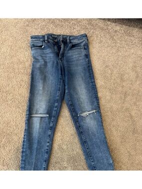 American Eagle Outfitters Distressed Blue Skinny Jeans
